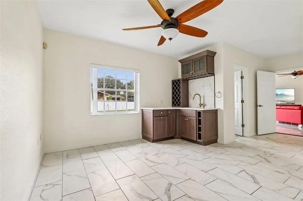 7026 PINEHAVEN DRIVE Lakeland, FL 33810