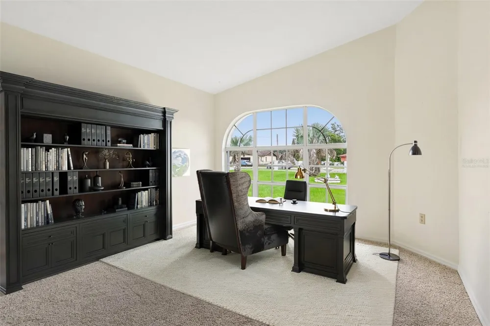 7026 PINEHAVEN DRIVE Lakeland, FL 33810