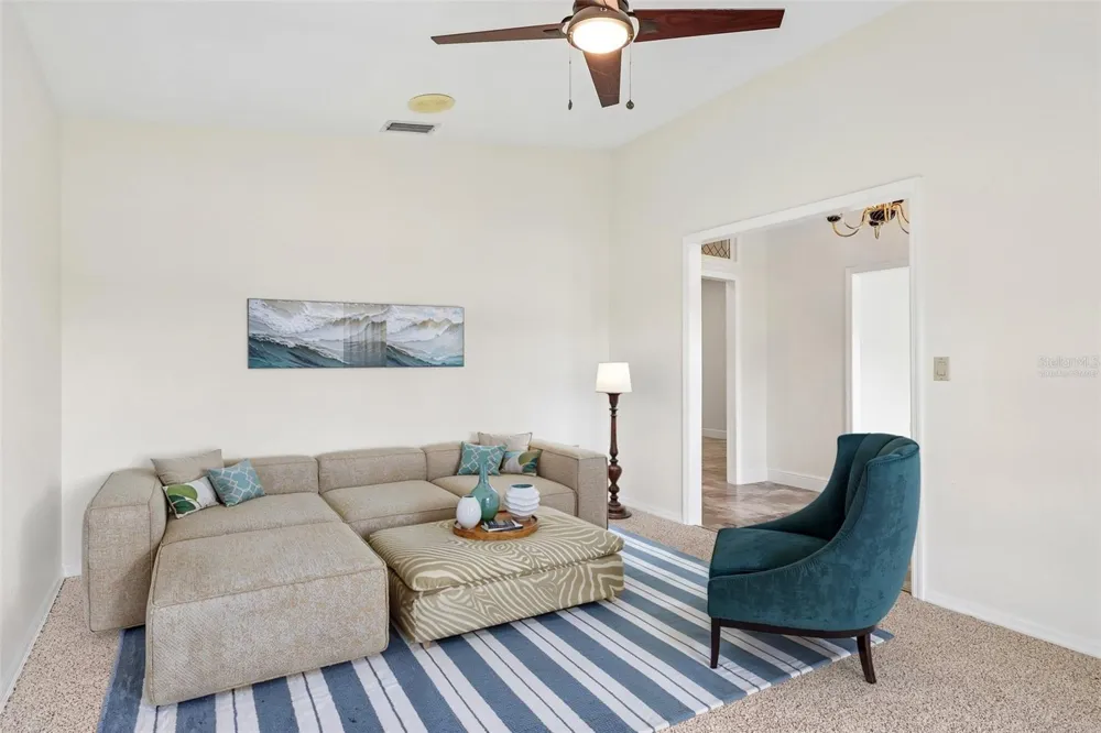 7026 PINEHAVEN DRIVE Lakeland, FL 33810