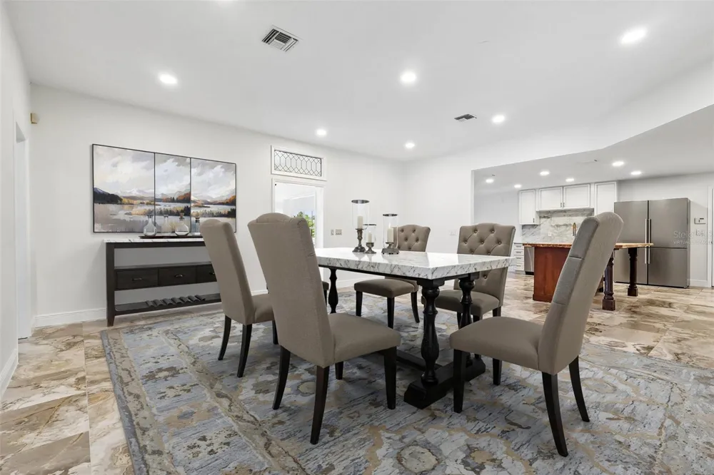 7026 PINEHAVEN DRIVE Lakeland, FL 33810