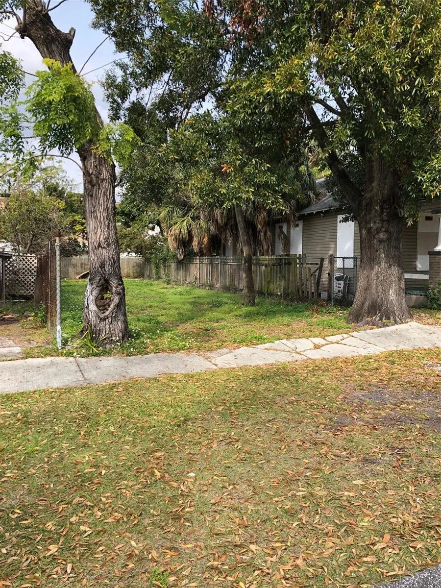 2515 W UNION STREET Tampa, FL 33607