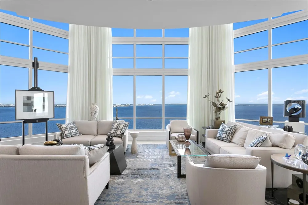 4201 BAYSHORE BOULEVARD #2101 Tampa, FL 33611