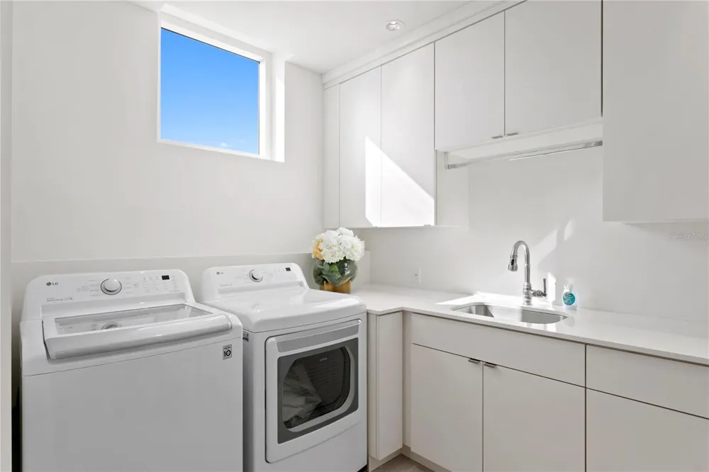 4201 BAYSHORE BOULEVARD #2101 Tampa, FL 33611