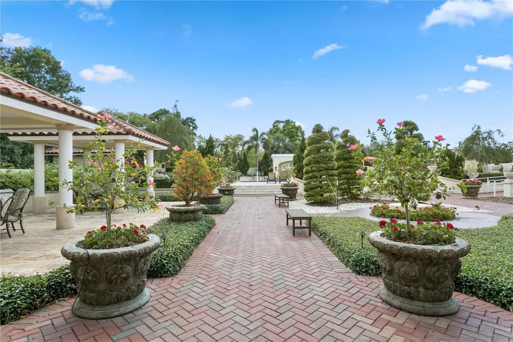 4201 BAYSHORE BOULEVARD #2101 Tampa, FL 33611