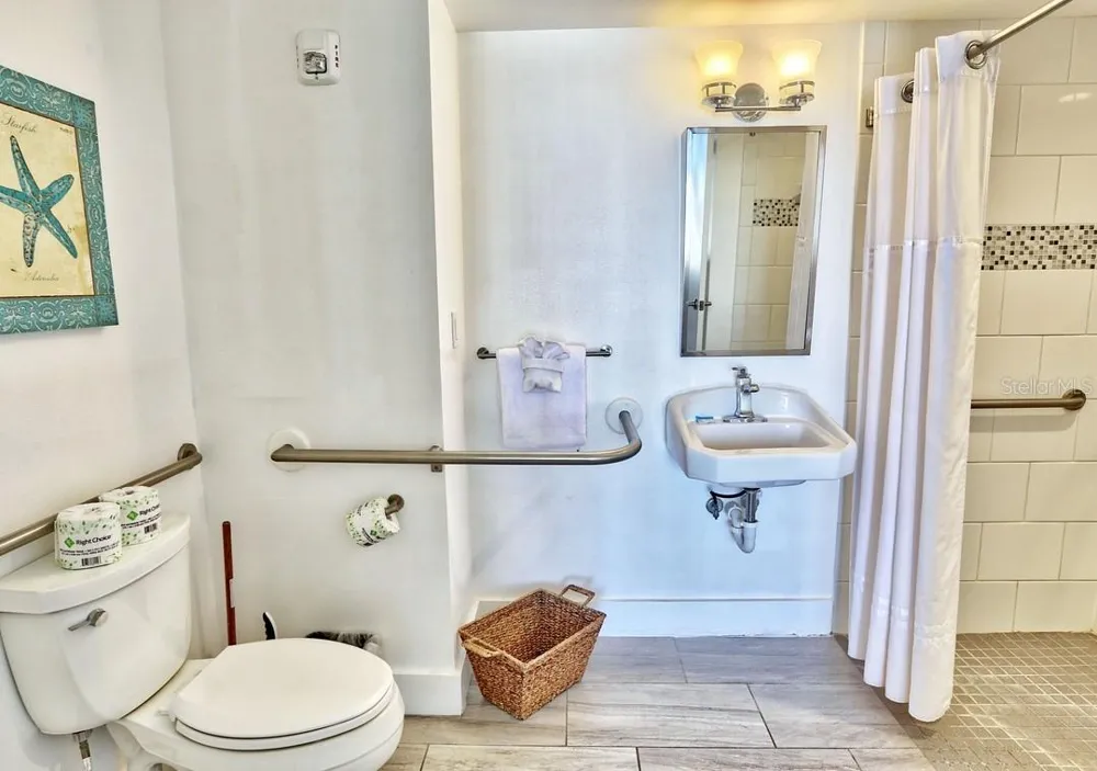 10116 GULF BOULEVARD #203W Treasure Island, FL 33706