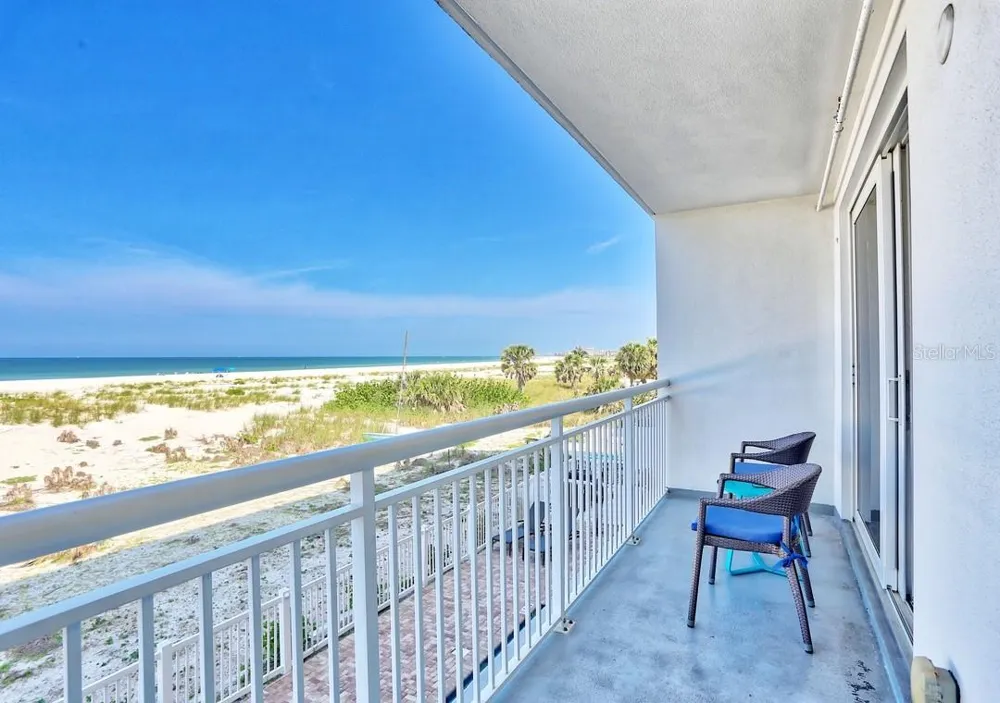 10116 GULF BOULEVARD #203W Treasure Island, FL 33706
