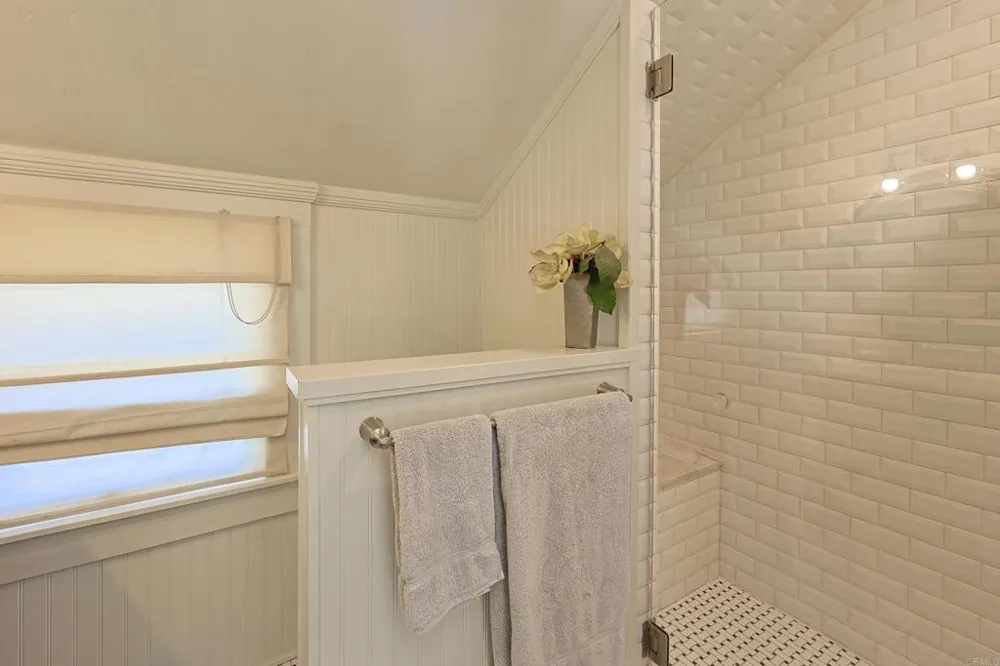 576 E Coronado, CA 92118