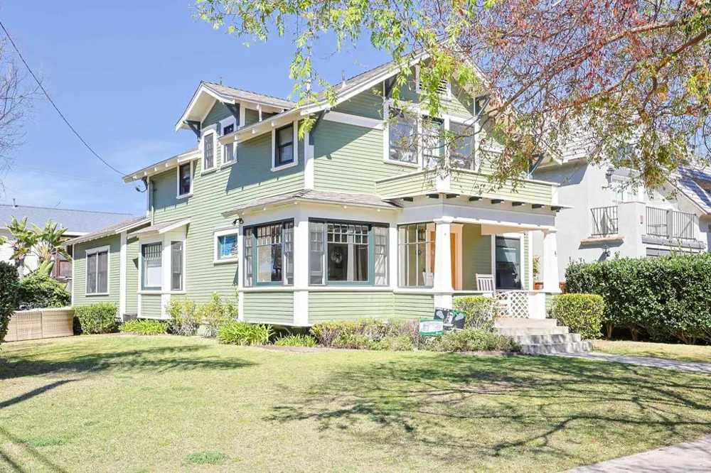 576 E Coronado, CA 92118