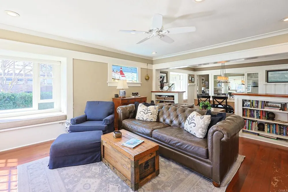 576 E Coronado, CA 92118