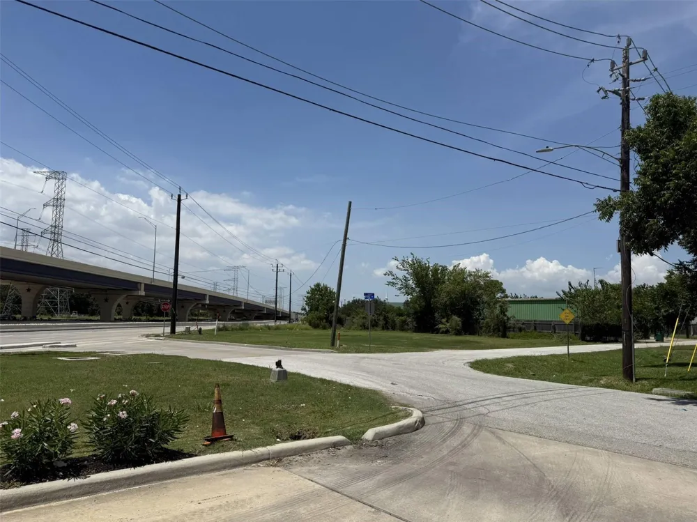 1400 Bayport Boulevard Seabrook, TX 77586