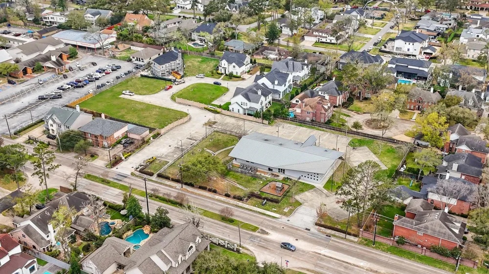 7903 S Villa Circle Hilshire Village, TX 77055