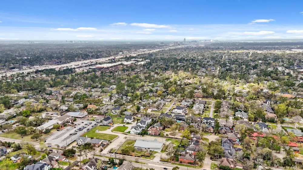 7903 S Villa Circle Hilshire Village, TX 77055