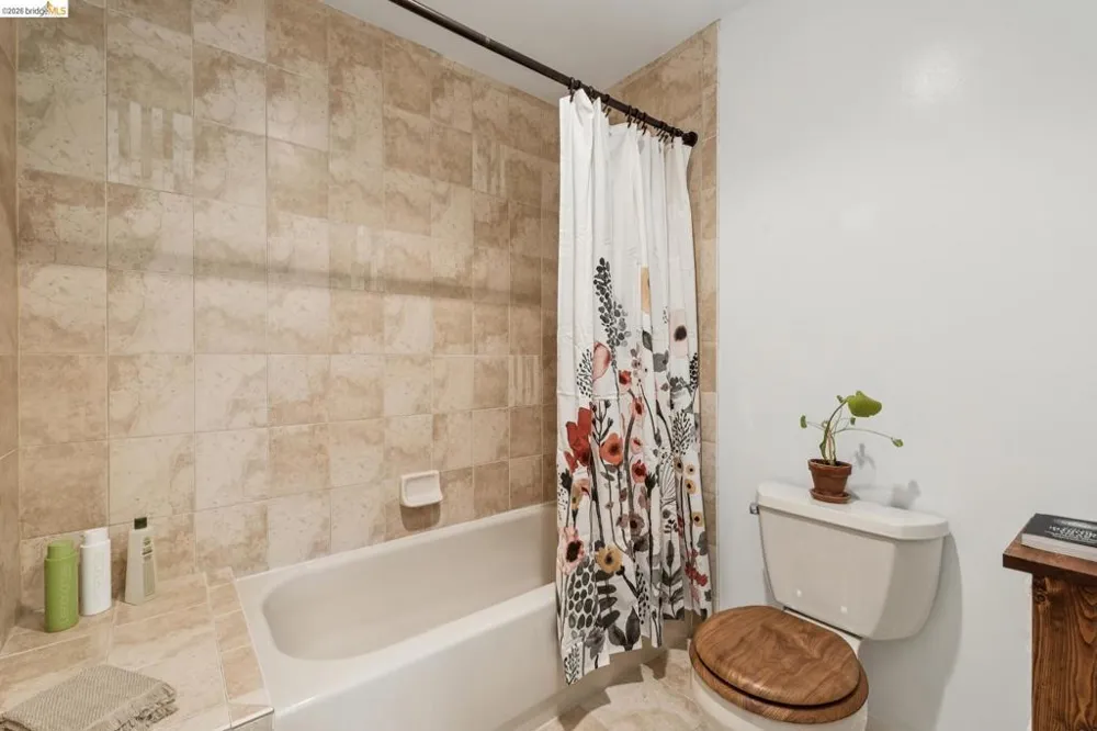 1203 Melville Sq #216 Richmond, CA 94804