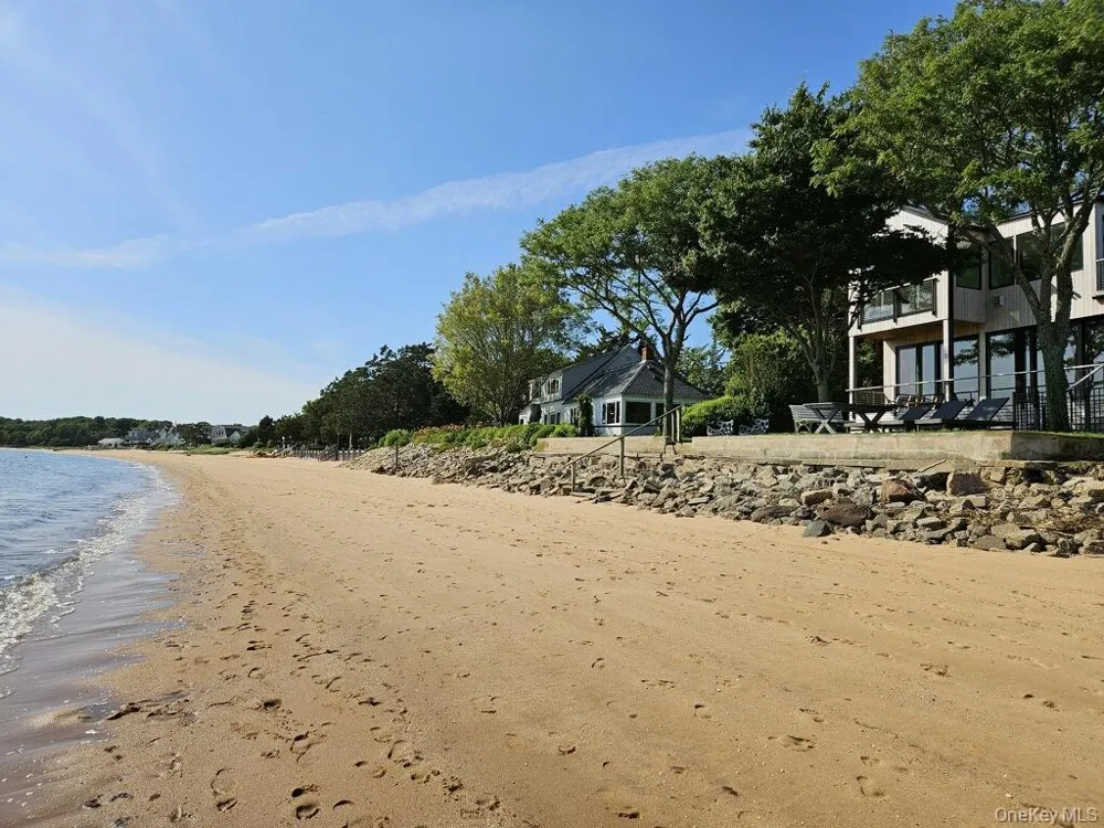 599 Peconic Bay Boulevard Jamesport, NY 11947