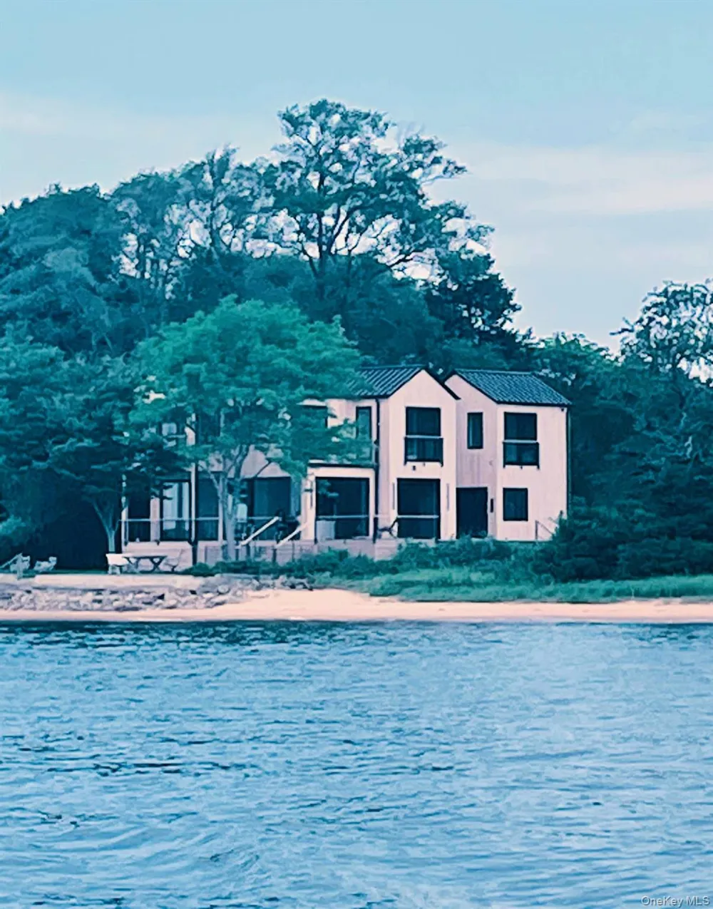 599 Peconic Bay Boulevard Jamesport, NY 11947