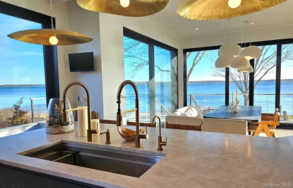 599 Peconic Bay Boulevard Jamesport, NY 11947