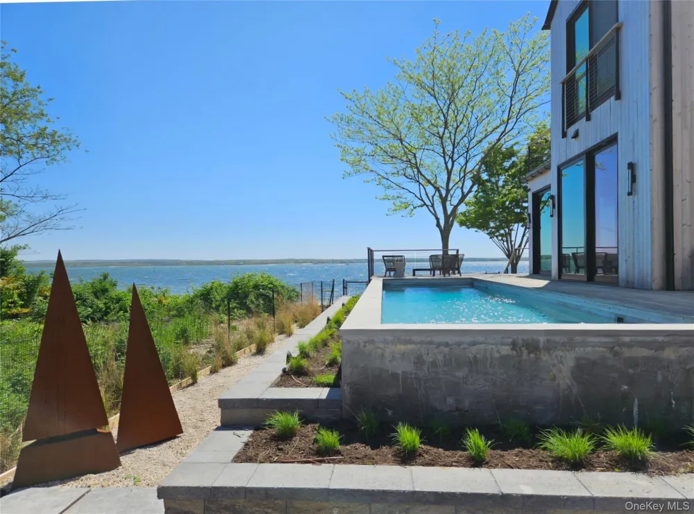 599 Peconic Bay Boulevard Jamesport, NY 11947