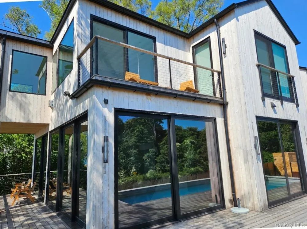 599 Peconic Bay Boulevard Jamesport, NY 11947