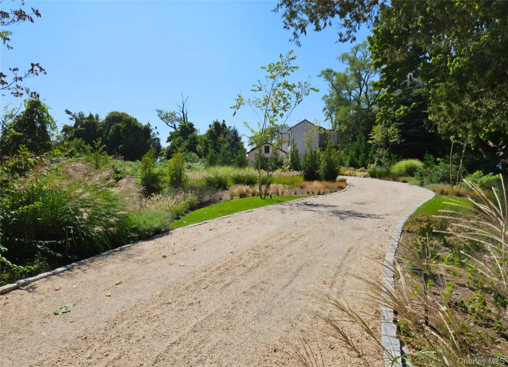 599 Peconic Bay Boulevard Jamesport, NY 11947
