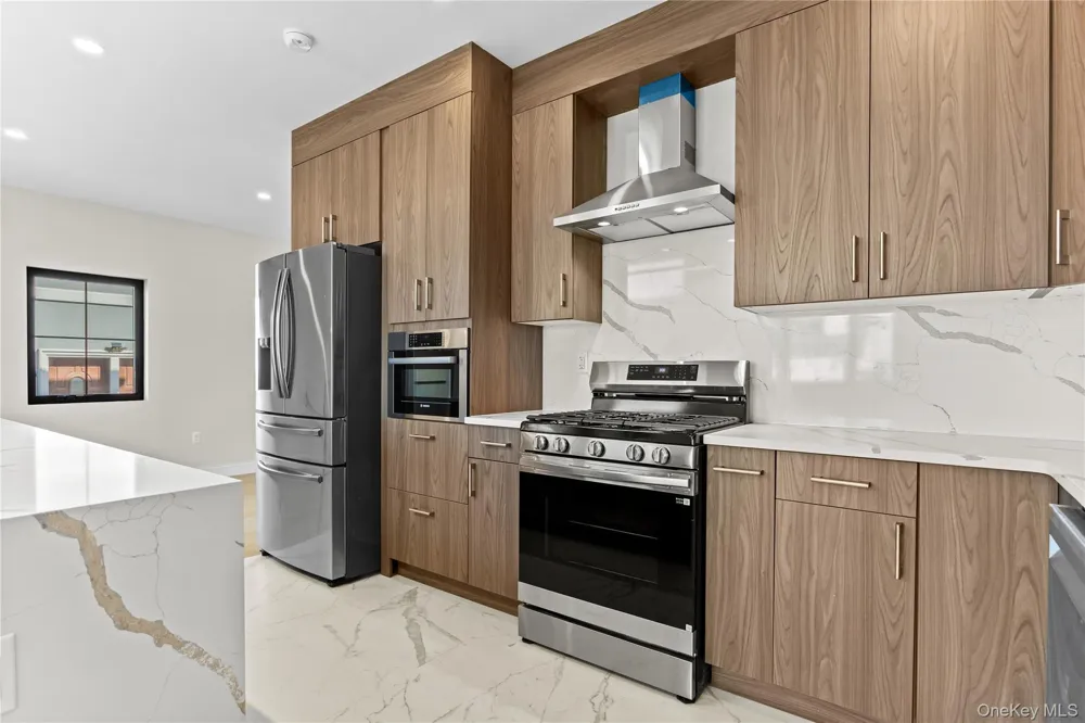 75-31 175th Street Fresh Meadows, NY 11366