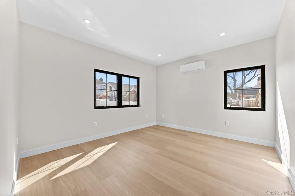 75-31 175th Street Fresh Meadows, NY 11366