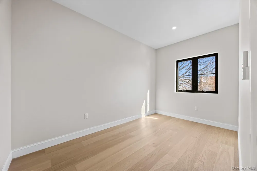 75-31 175th Street Fresh Meadows, NY 11366