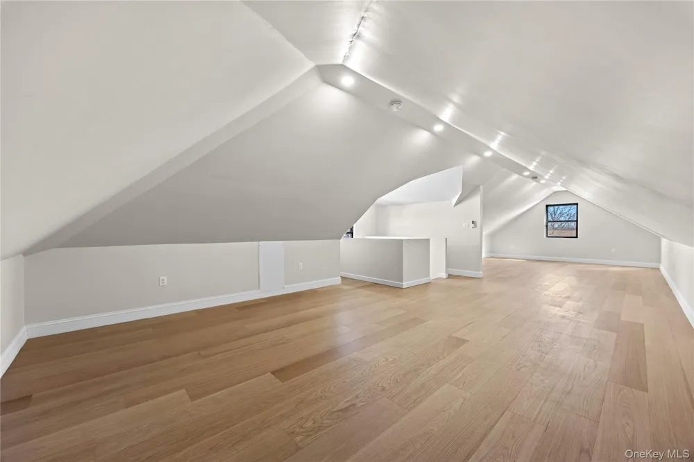 75-31 175th Street Fresh Meadows, NY 11366