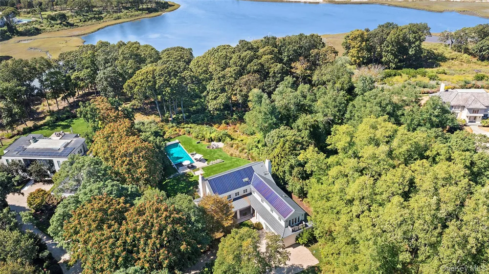 27 Ezekills Hollow Sag Harbor, NY 11963