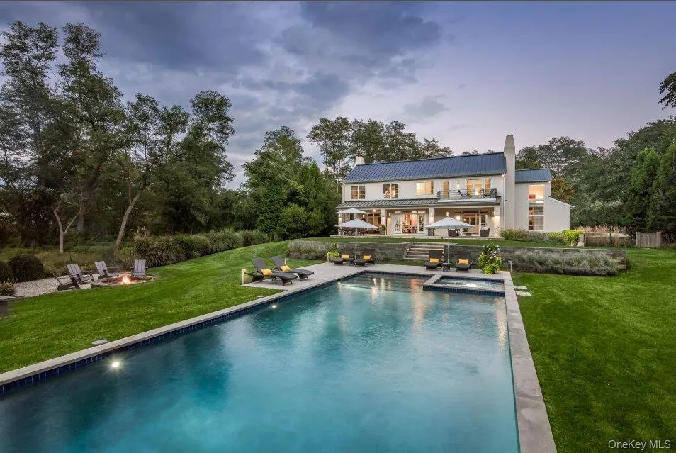 27 Ezekills Hollow Sag Harbor, NY 11963