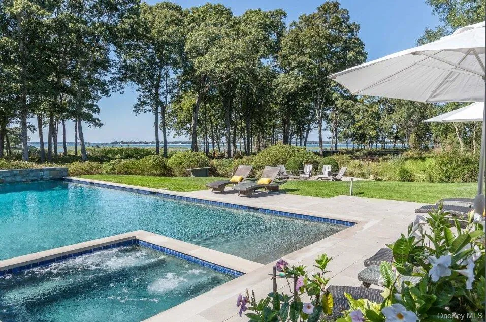27 Ezekills Hollow Sag Harbor, NY 11963