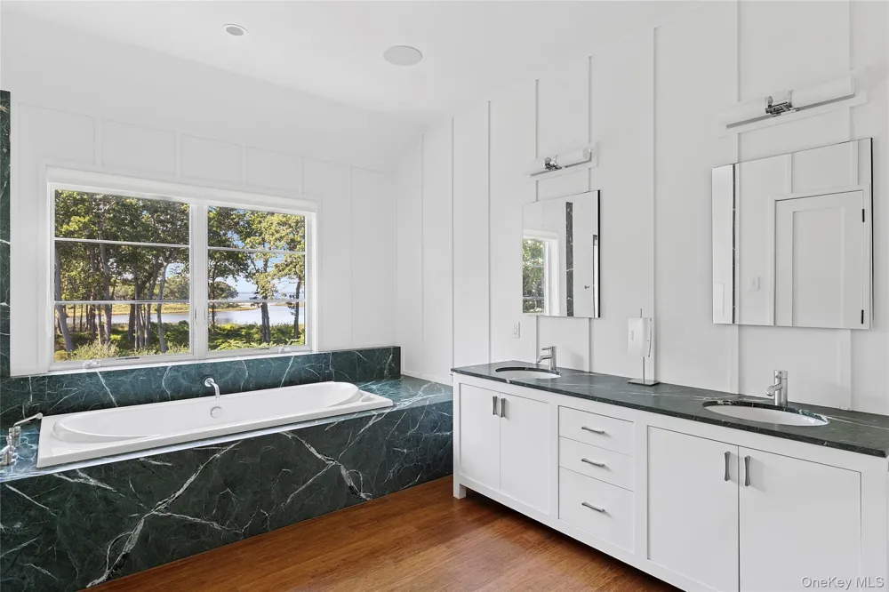 27 Ezekills Hollow Sag Harbor, NY 11963
