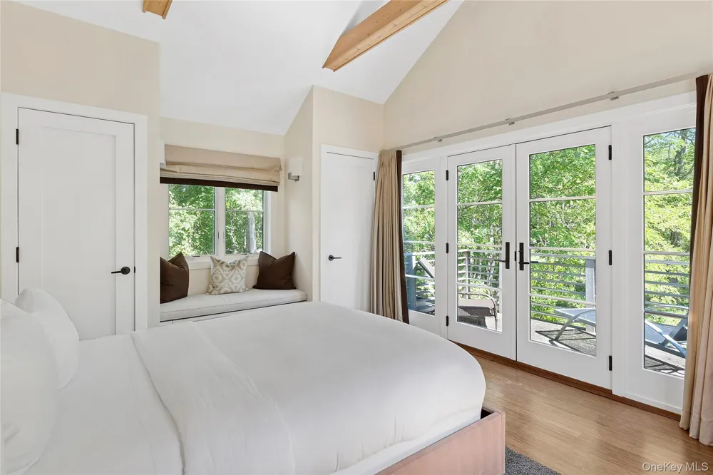 27 Ezekills Hollow Sag Harbor, NY 11963