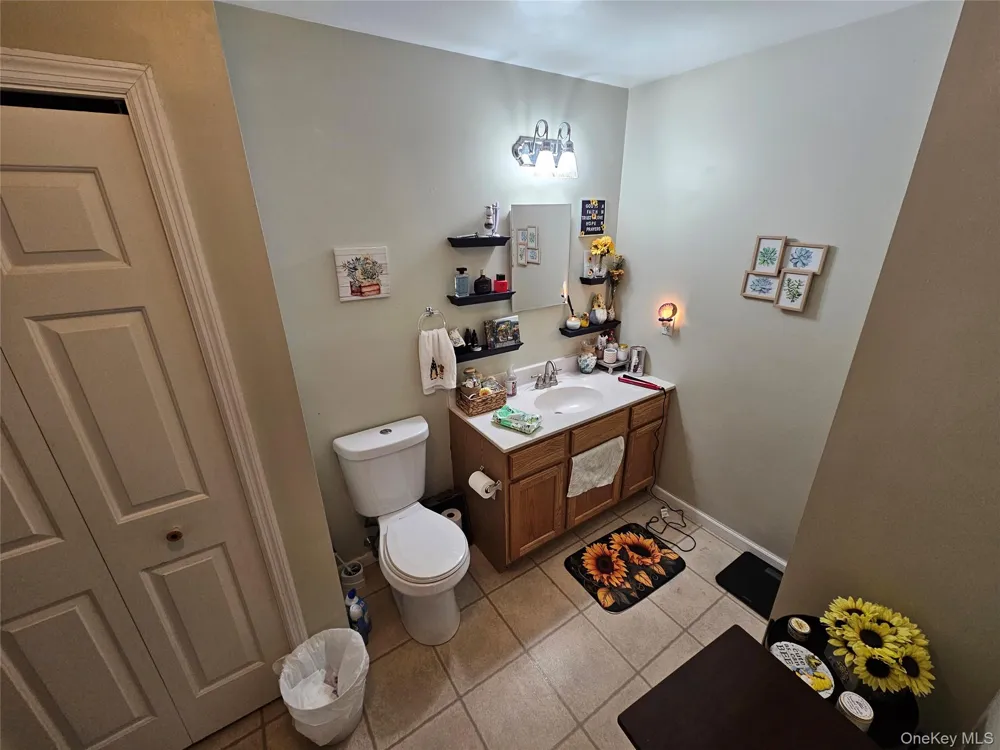 65 W Peenpack Trail Sparrowbush, NY 12780
