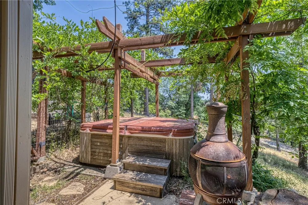 9591 Lassen Drive Cobb, CA 95426