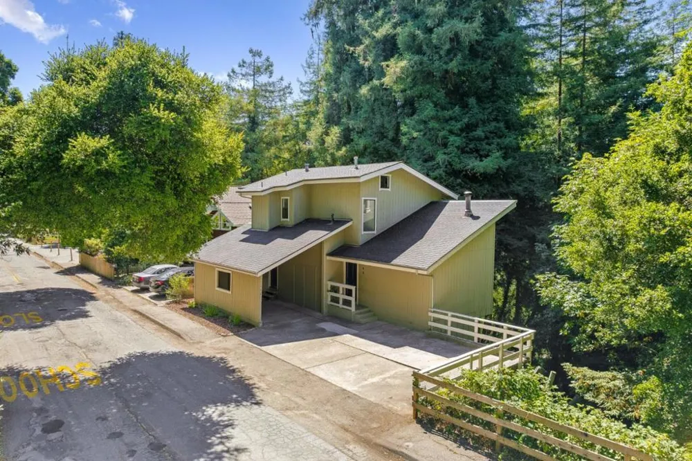 146 Aptos School Road Aptos, CA 95003