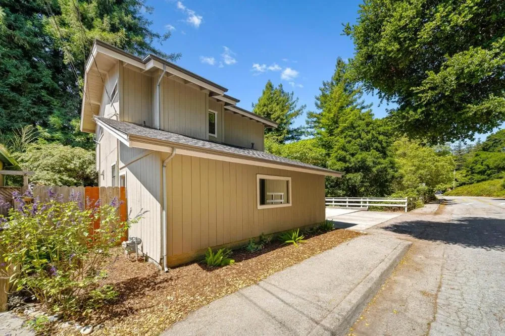 146 Aptos School Road Aptos, CA 95003
