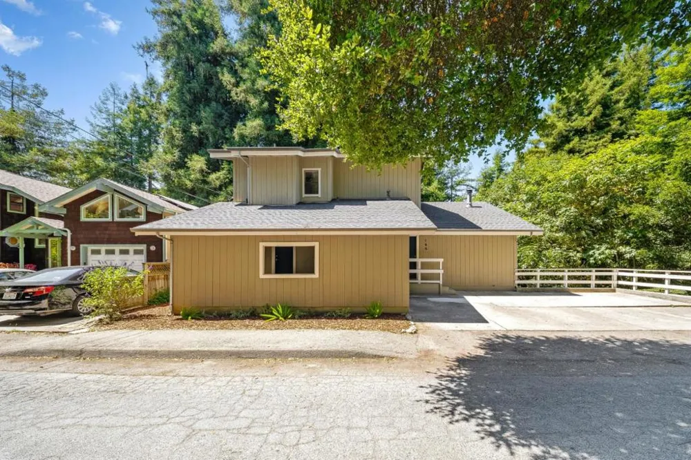 146 Aptos School Road Aptos, CA 95003