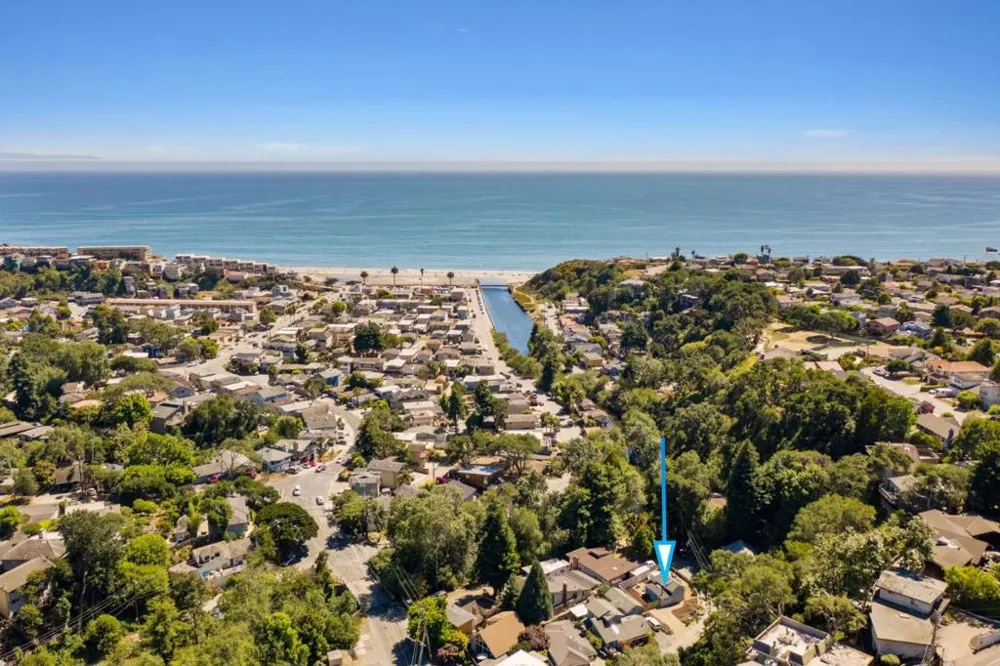 146 Aptos School Road Aptos, CA 95003