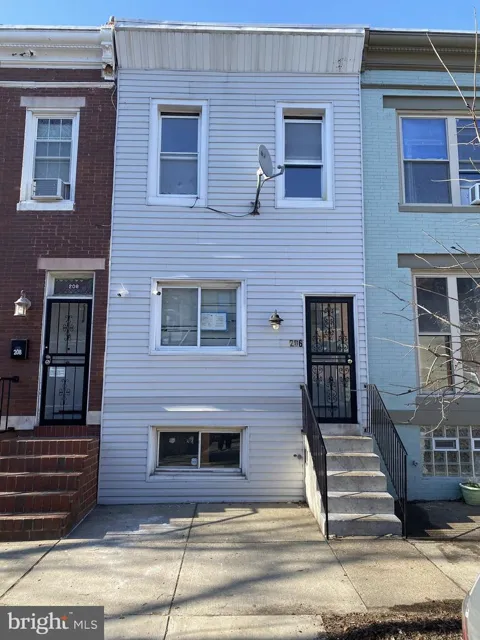 206 W LORRAINE AVENUE