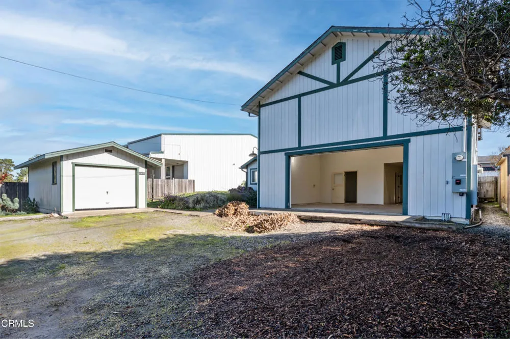 18651 Old Coast Highway Fort Bragg, CA 95437