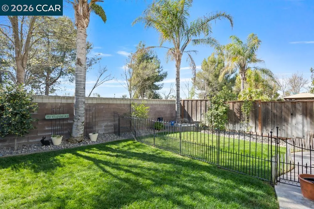 5627 Arcadia Cir Discovery Bay, CA 94505