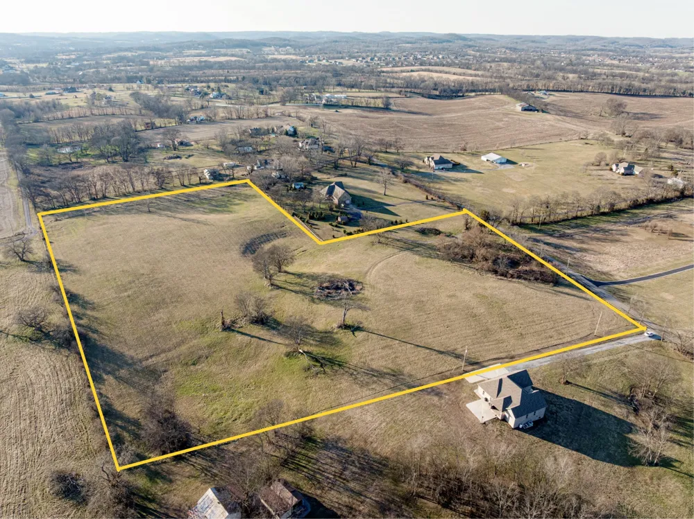 508 Branham Mill Rd Gallatin, TN 37066