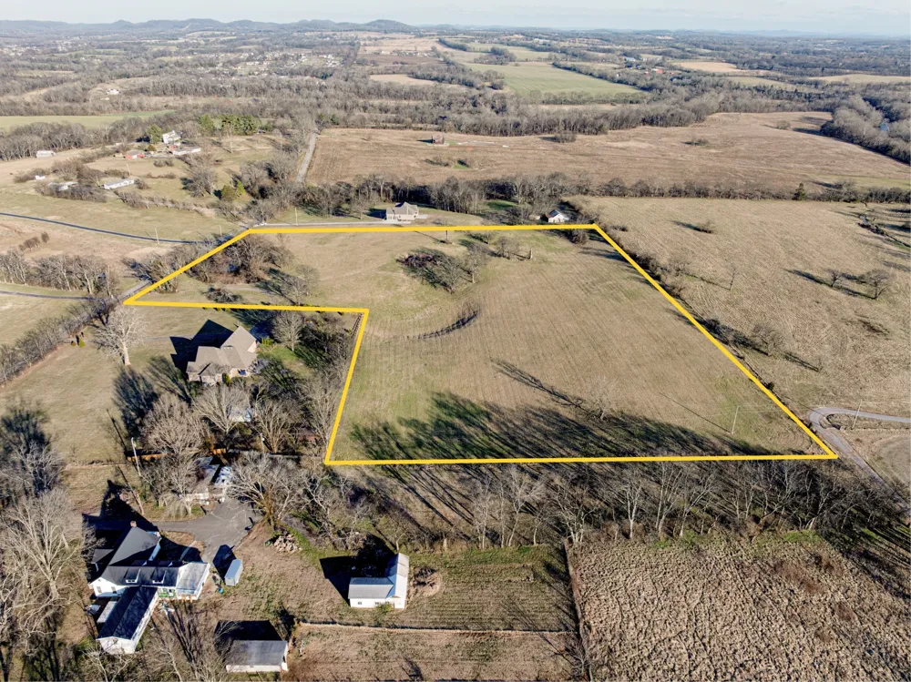 508 Branham Mill Rd Gallatin, TN 37066