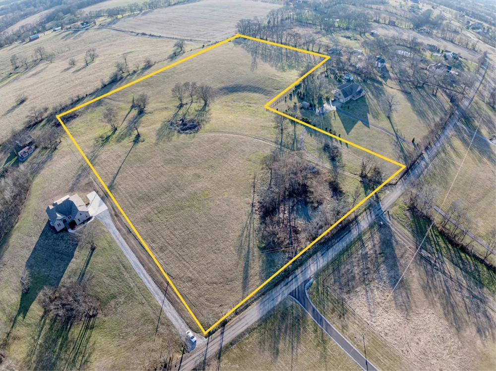 508 Branham Mill Rd Gallatin, TN 37066