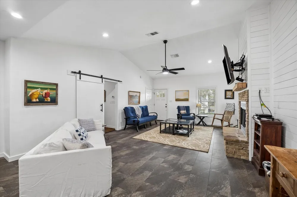 90 Twinstone Circle Coldspring, TX 77331
