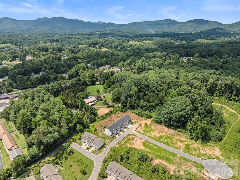 20 Bessie Luther Boulevard #unit 41 Candler, NC 28715