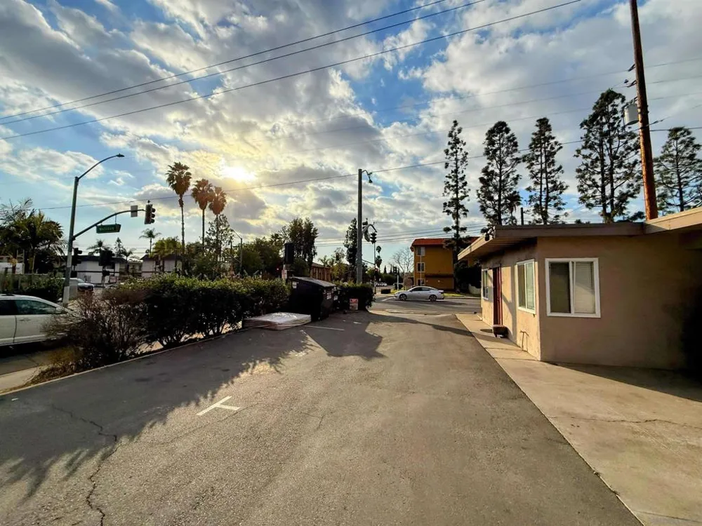 279 S Mollison Ave El Cajon, CA 92020