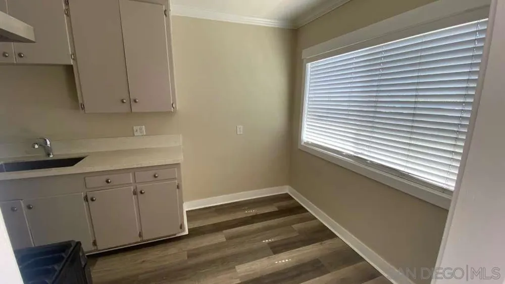 279 S Mollison Ave El Cajon, CA 92020