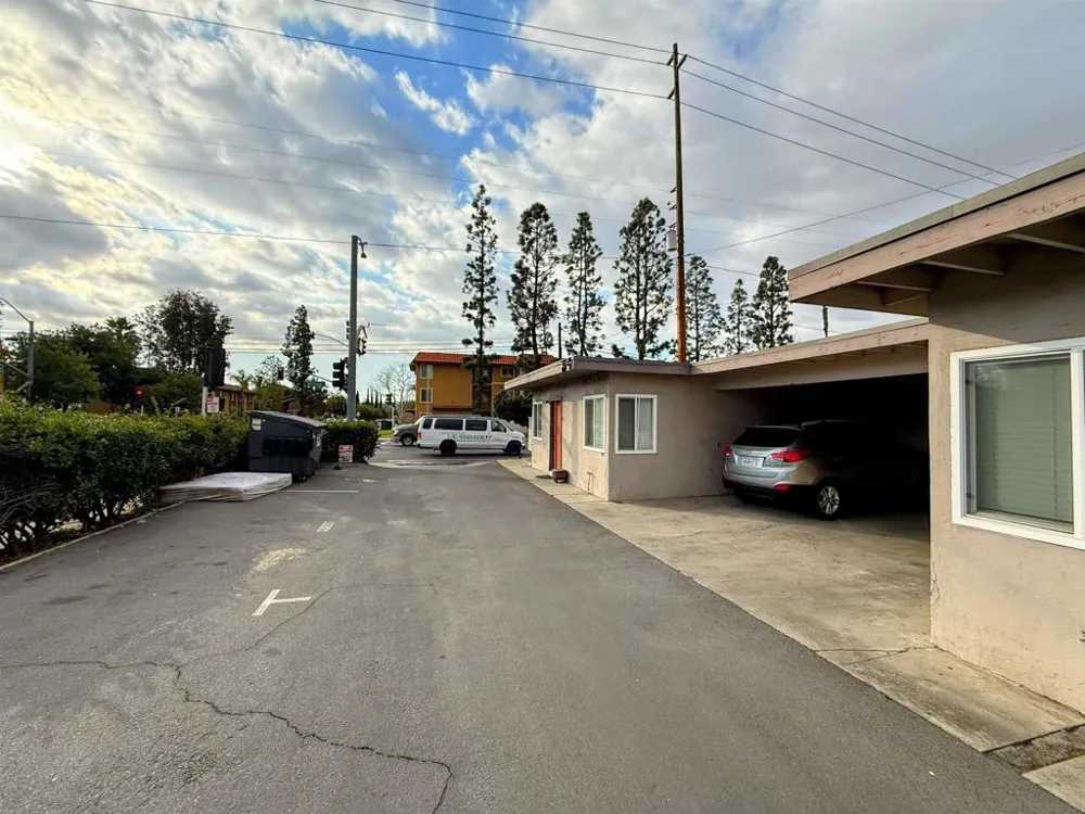 279 S Mollison Ave El Cajon, CA 92020