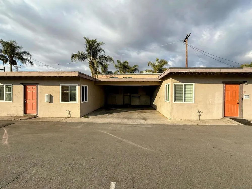 279 S Mollison Ave El Cajon, CA 92020